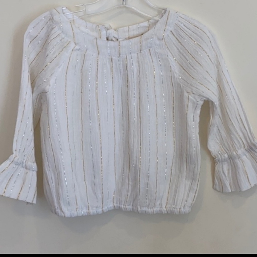 shimmery Tuchinda top 2T
